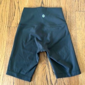 Lululemon bike short
